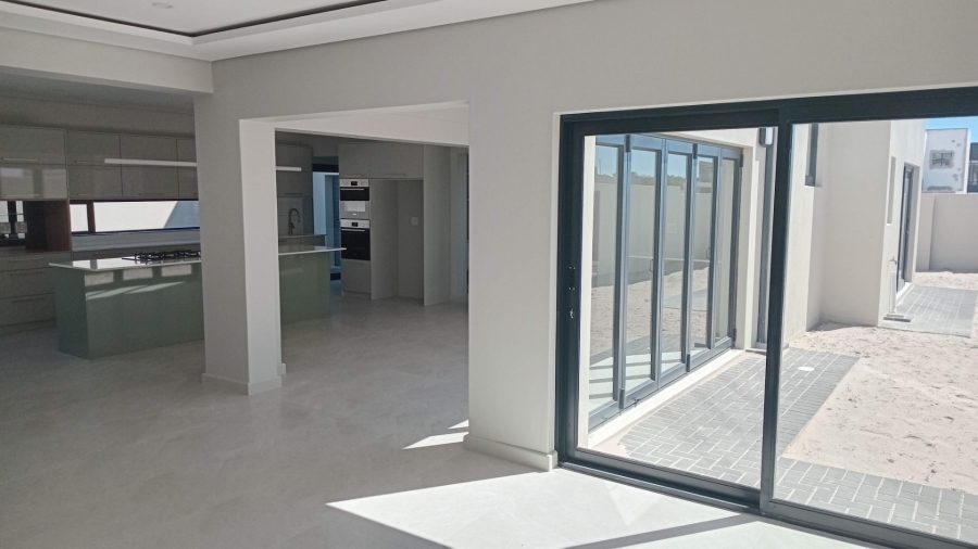 4 Bedroom Property for Sale in Sandown Western Cape